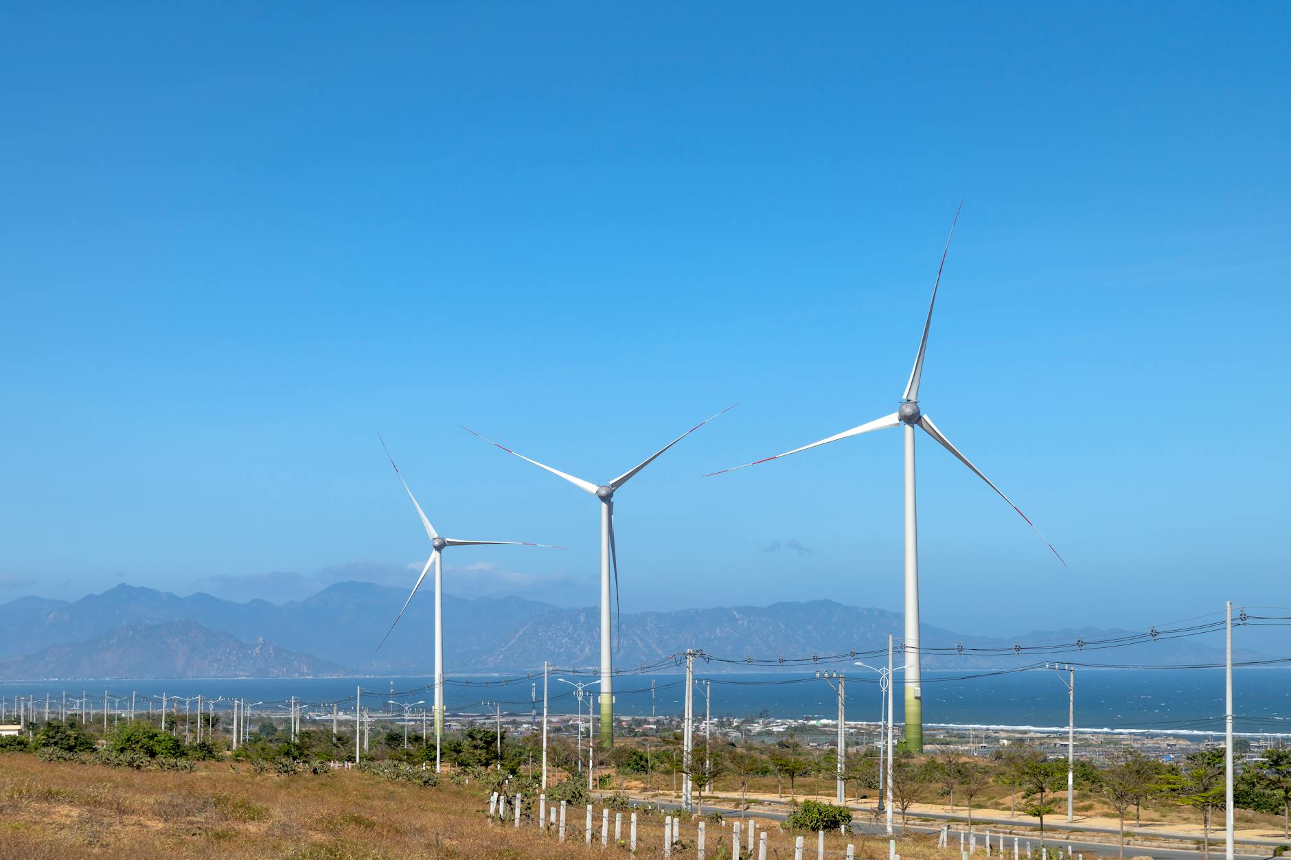 Smart grid with renewable energy sources